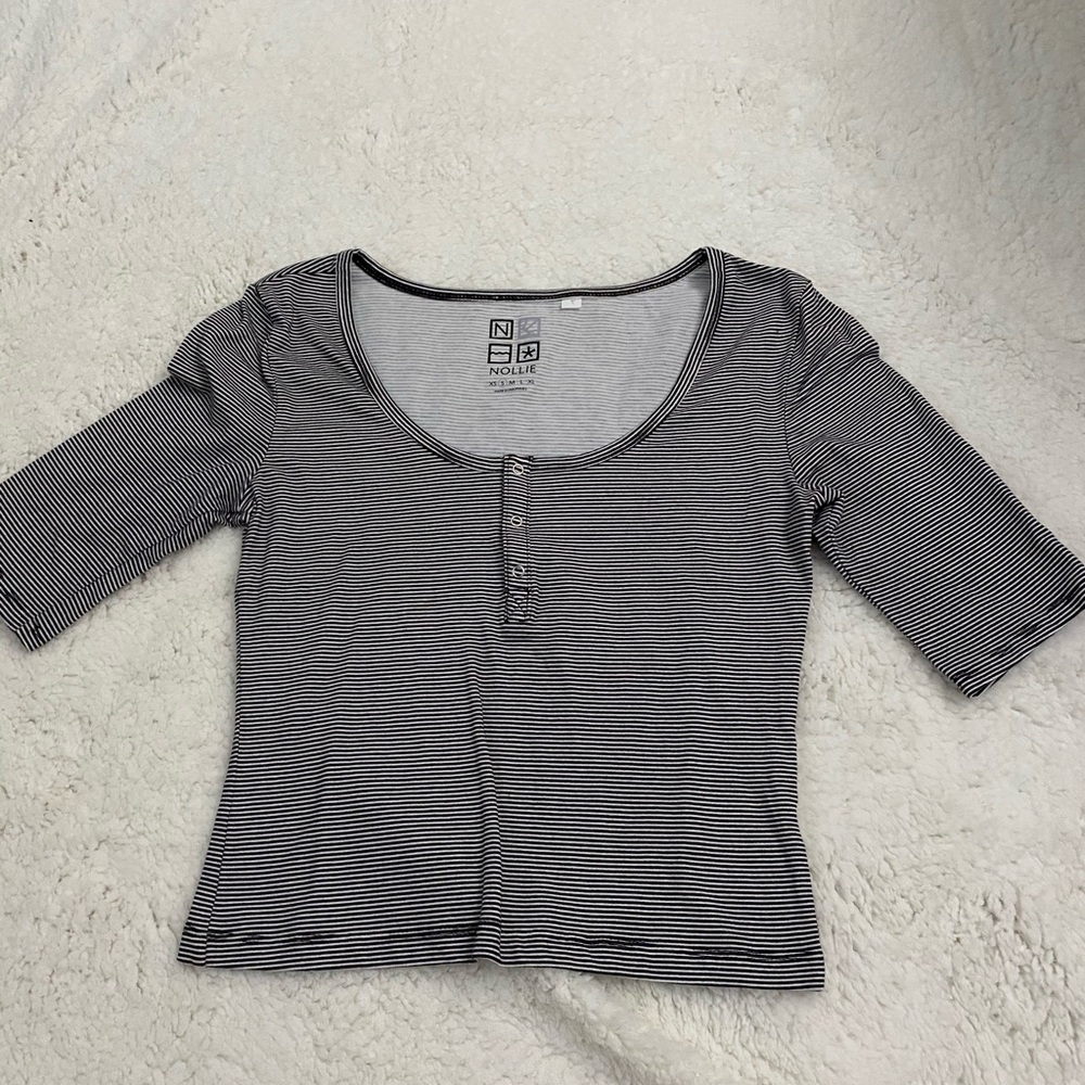 Long sleeve crop top
